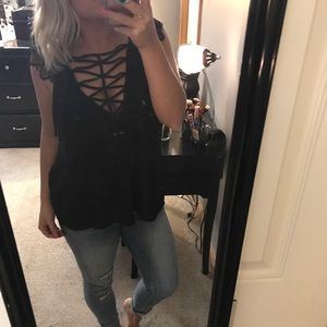 Black fringe tank